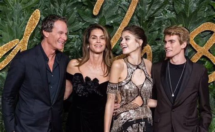 Cindy Crawford Tattoo: How Many Inking Does She Have? Meaning
