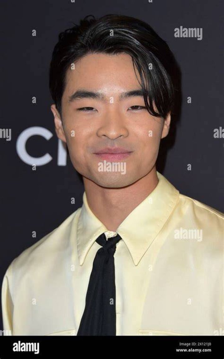Dallas James Liu's pet No Pets (Dallas James Liu)
